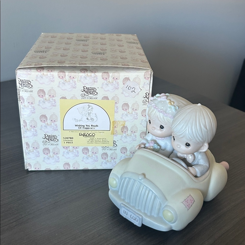 Precious Moments Cream and Gray Wedding Couple in Car